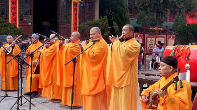 開封大相國(guó)寺:龍年初一梵音古樂慶新春